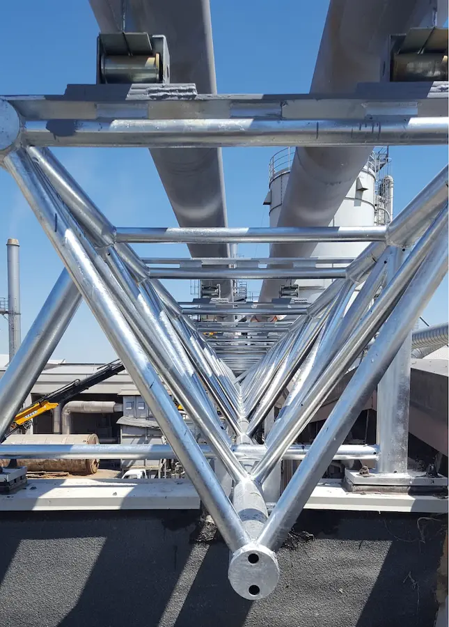 Traliccio per tubazione passaggio oil & gas - CARPENTERIA MEDIO PESANTE